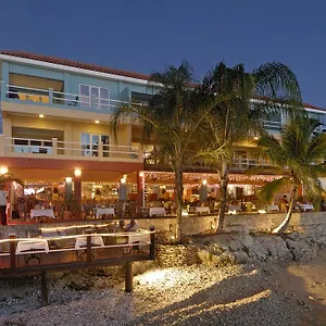 4* Aparthotel Den Laman